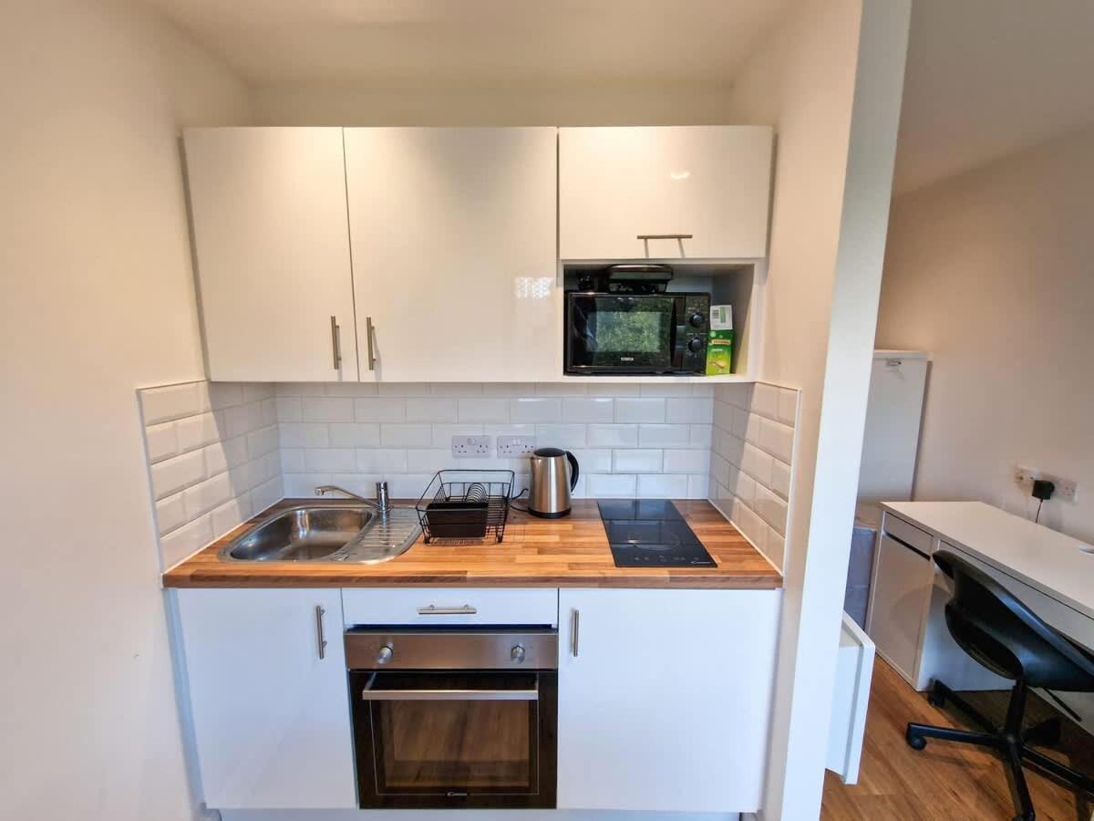 Lovely Salford Flat By Superhost Apartment *