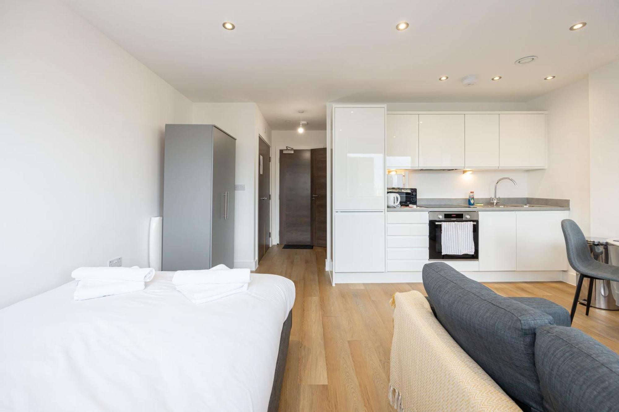 Stylish Flat- 9 Min Walk To Man Utd Stadium Apartment
