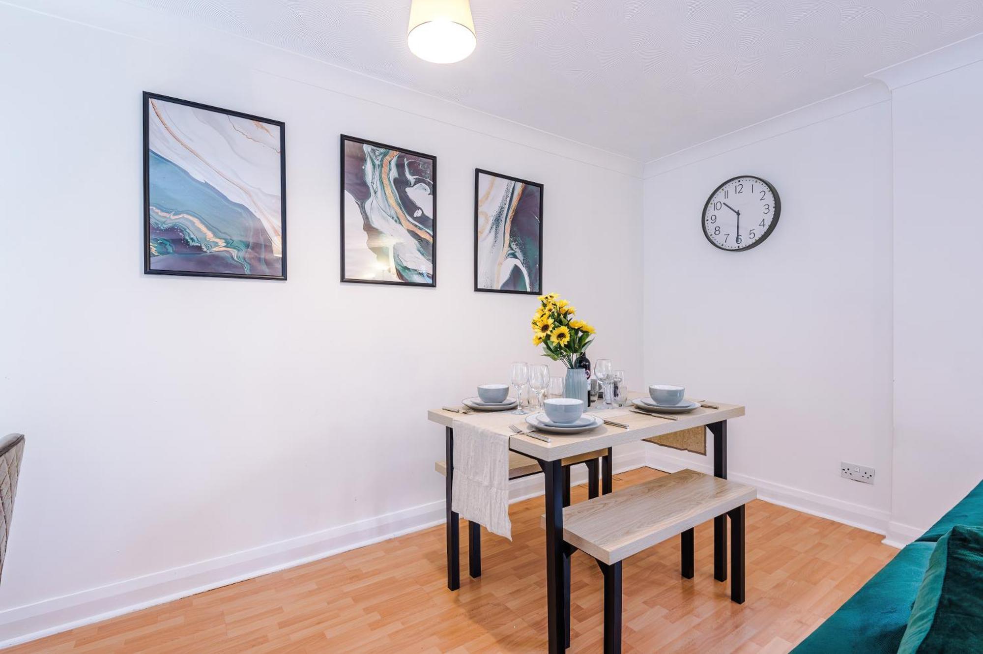Large 1 Bedroom By Host A *