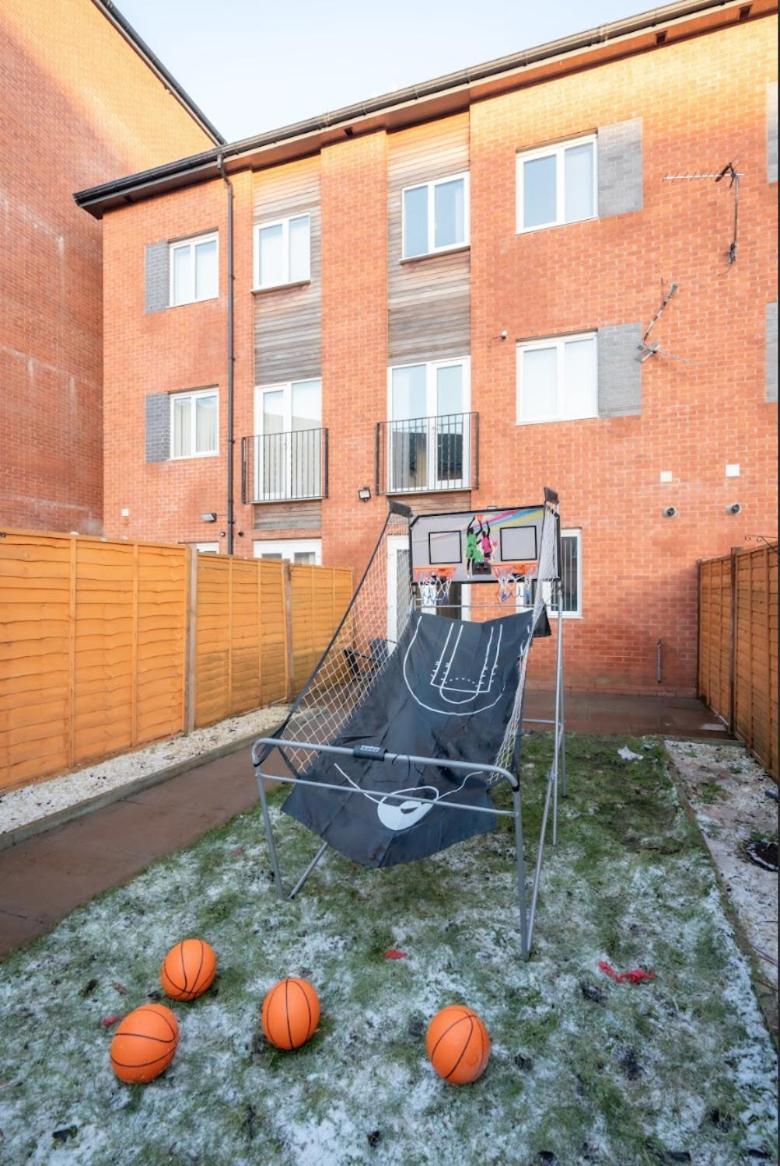 5 Bed House- 5mins To City Centre - Sleeps 8 * Manchester