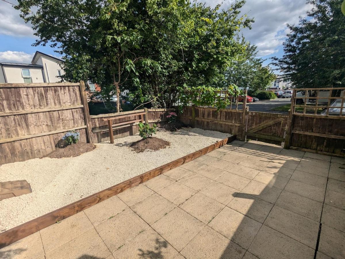 Apartment Luxury 3 Bedroom House Near Etihad Stadium And Coop Arena Manchester
