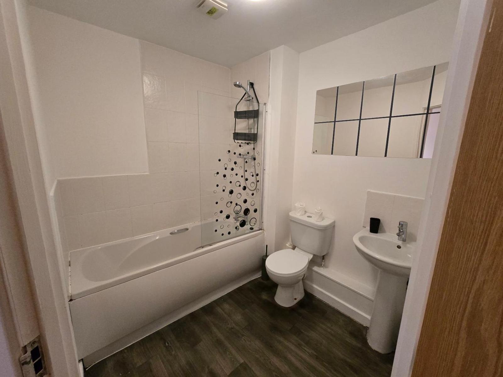 Apartment 2br Apt, Etihad Stadium, Access, Sleeps 6 Manchester