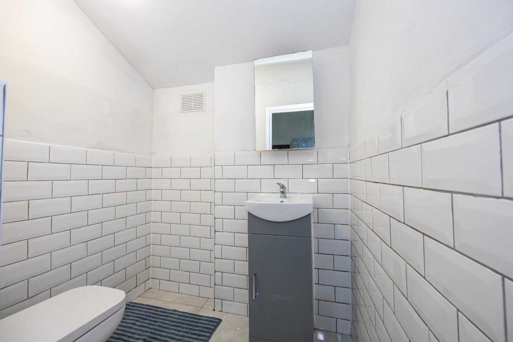 New Listing - Stunning 3 Bedroom Levenshulme Sleeps 7