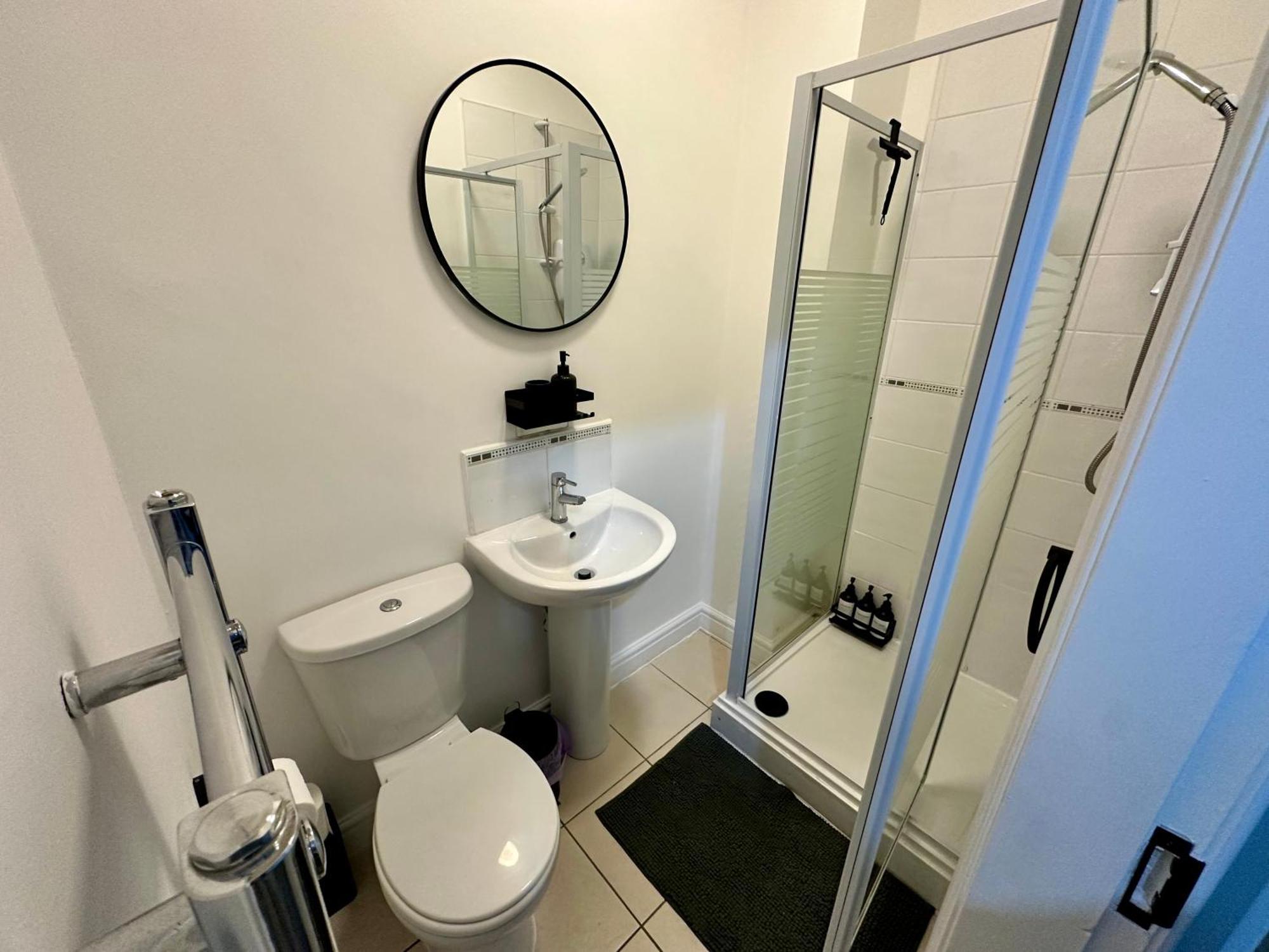 Apartment Stylish Old Trafford 2br Apartment, Free Parking, Near Stadium & Centre