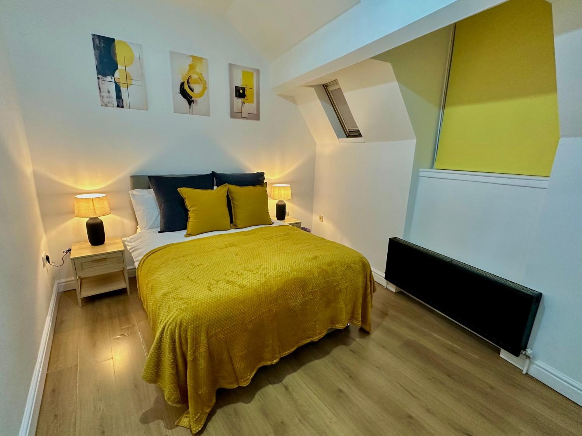 Stylish Old Trafford 2br Apartment, Free Parking, Near Stadium & Centre Manchester