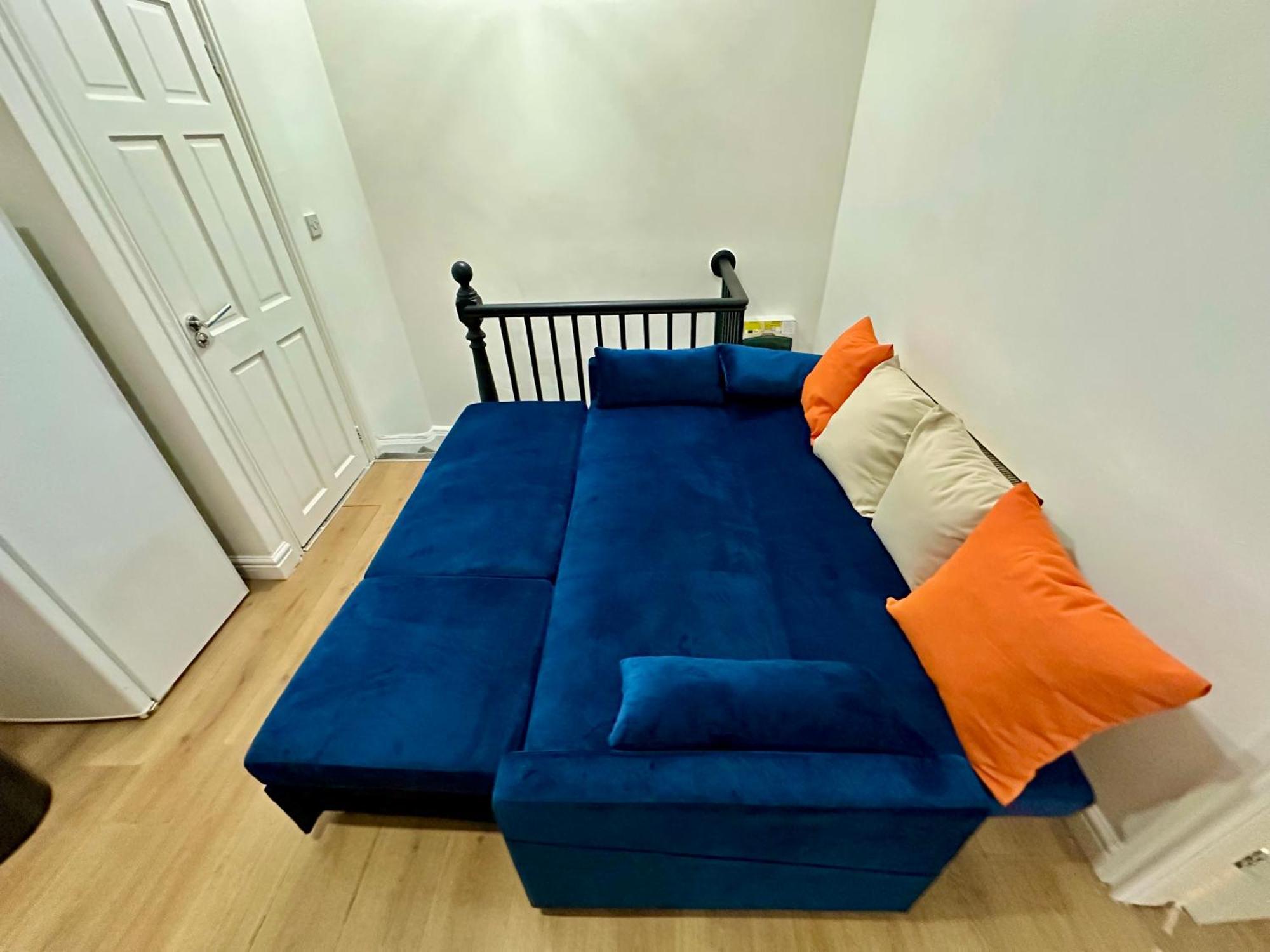 Apartment Stylish Old Trafford 2br Apartment, Free Parking, Near Stadium & Centre *