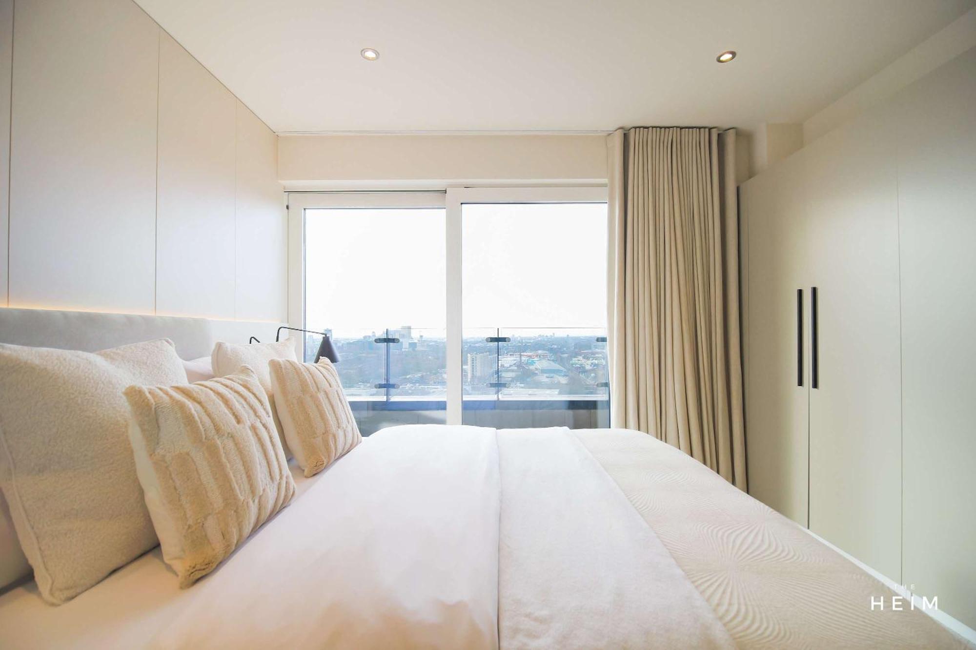 Apartment Altitude By The Heim Residences