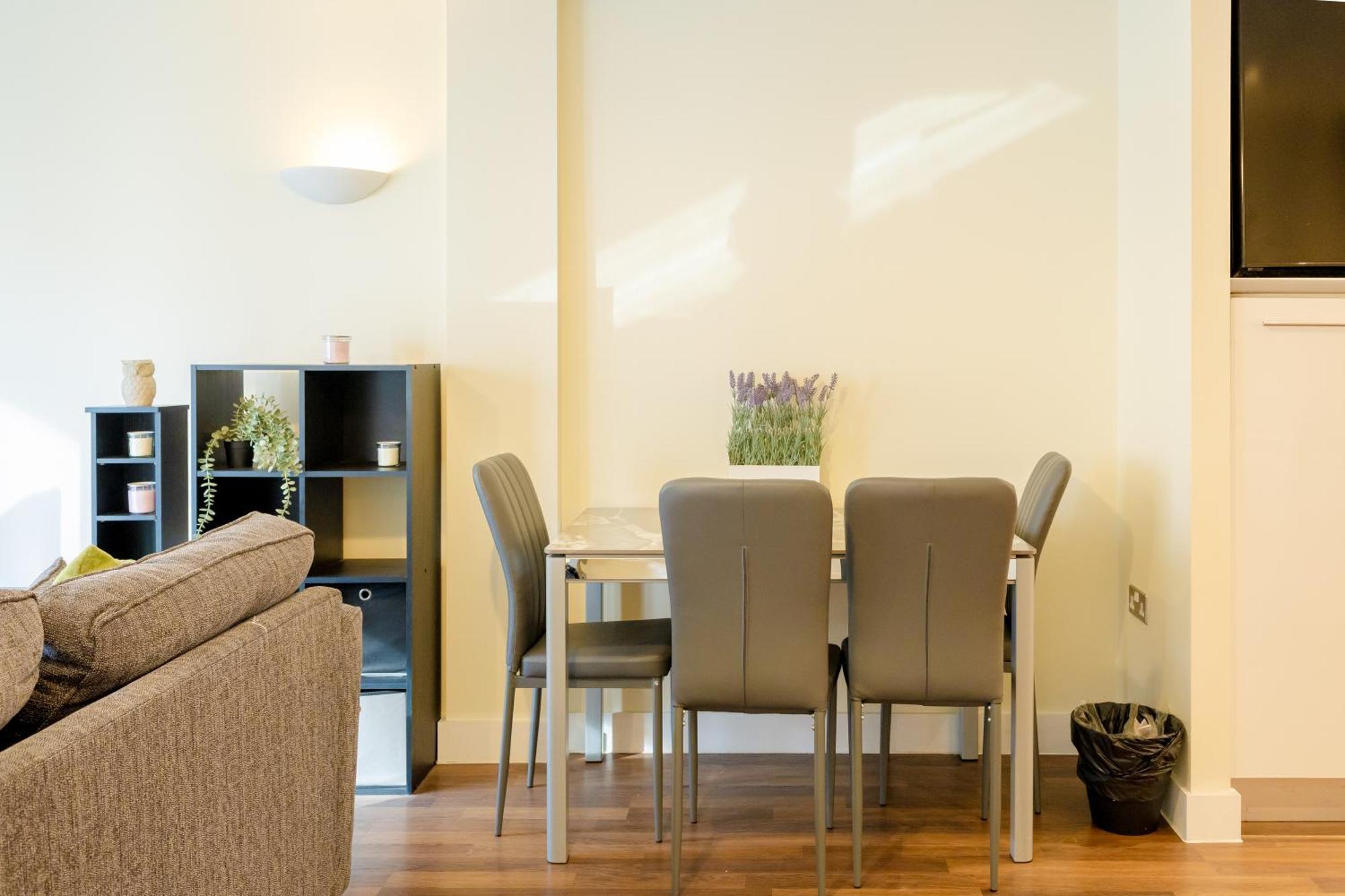 Luxe On Deansgate 2 Bed Ensuite Retreat