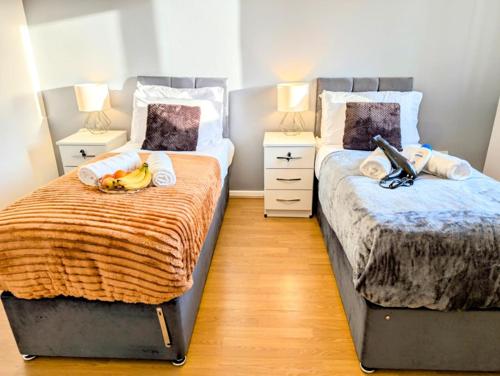 Lovely 5 Bedroom House In Centre With Free Parking! * Manchester