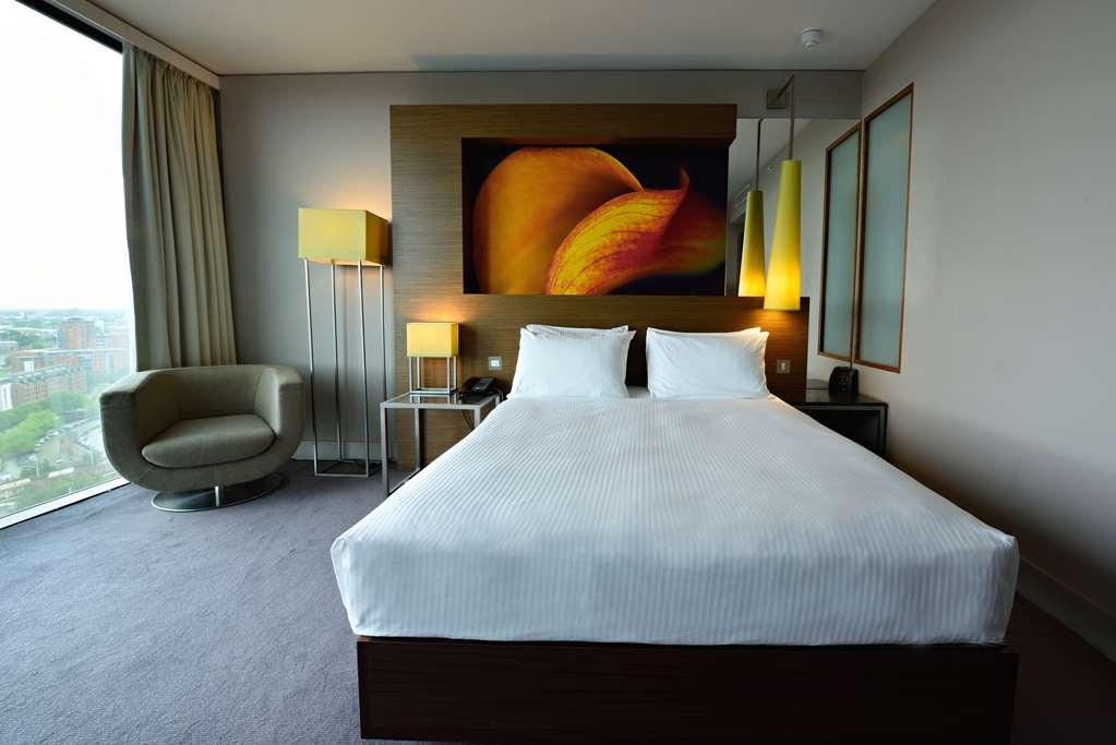Hilton Deansgate 4*