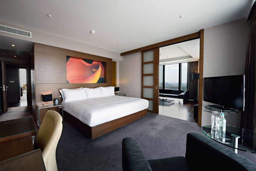 Hilton Deansgate 4* Manchester