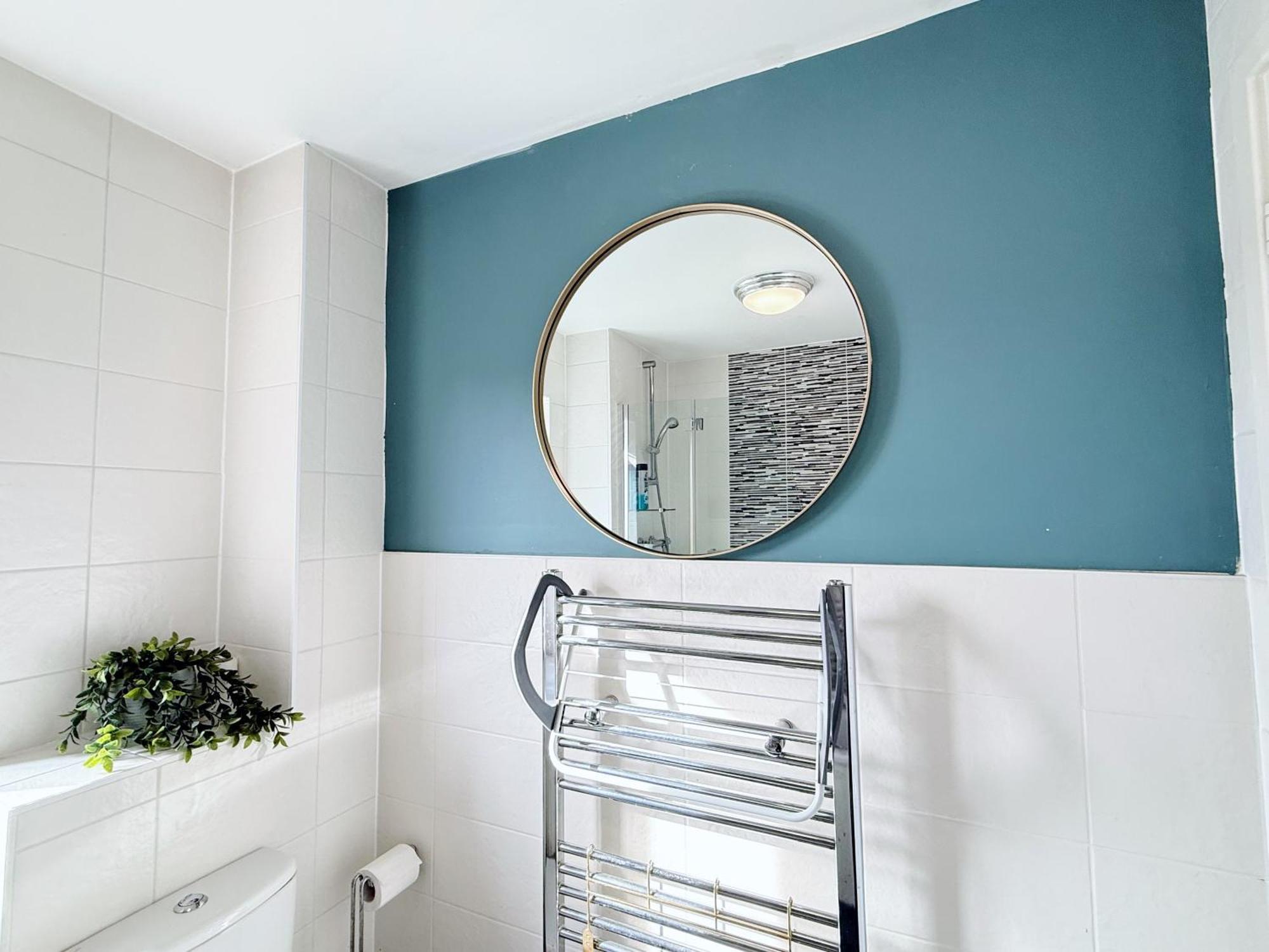Detached Near Centre * Manchester