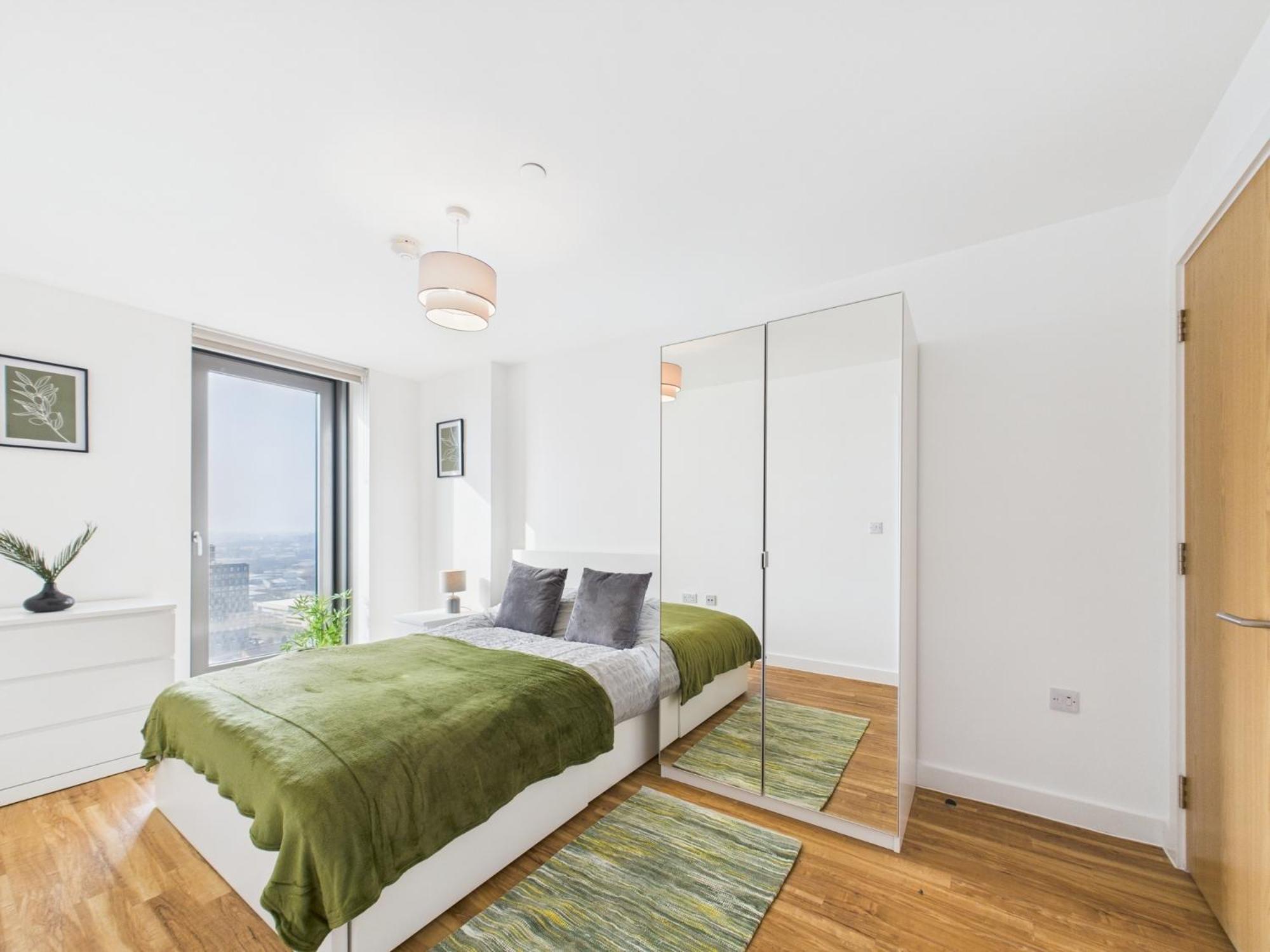 Cosy 2br In Media *