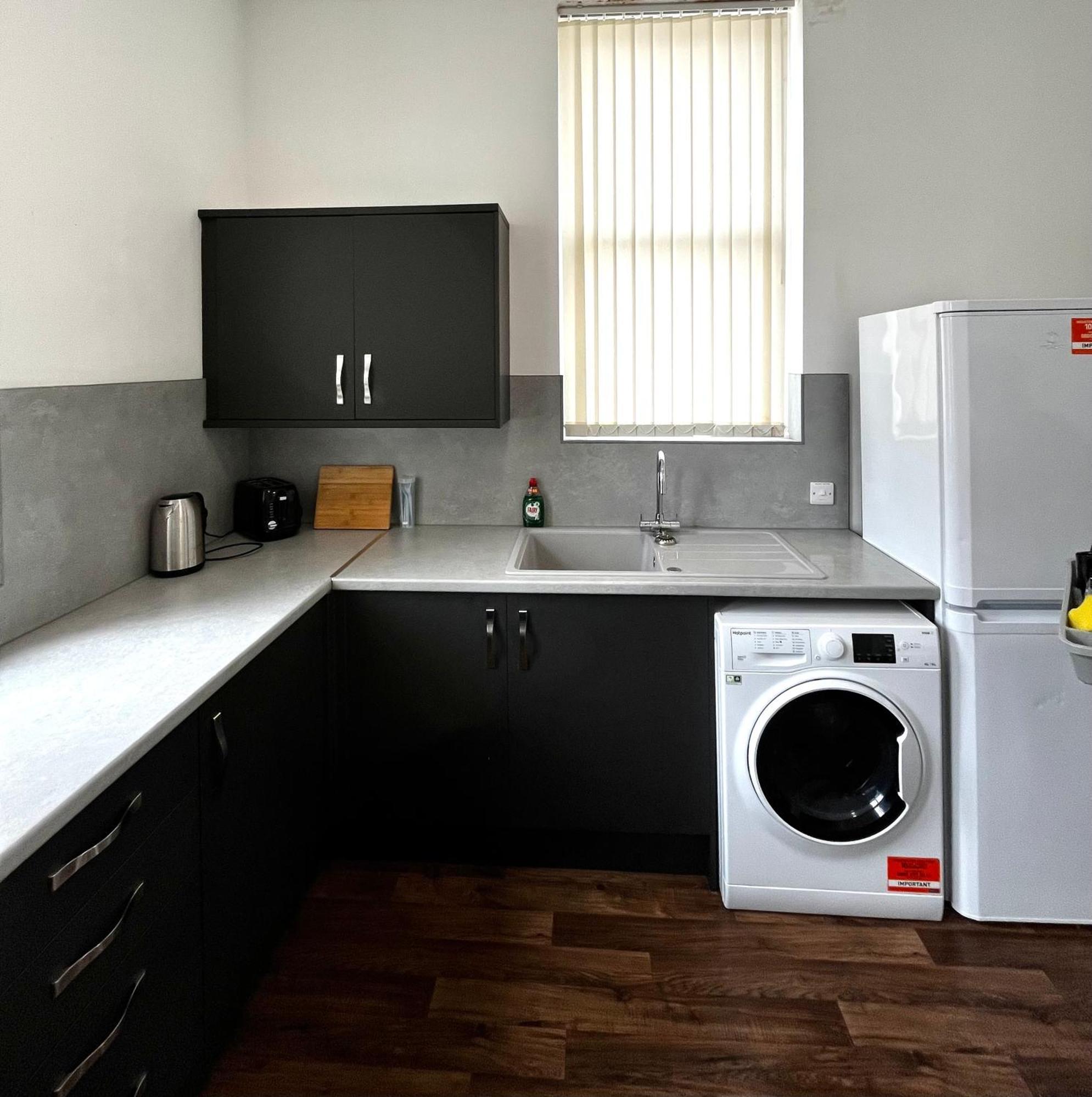 The Failsworth Collection - Stylish With Free Parking Manchester