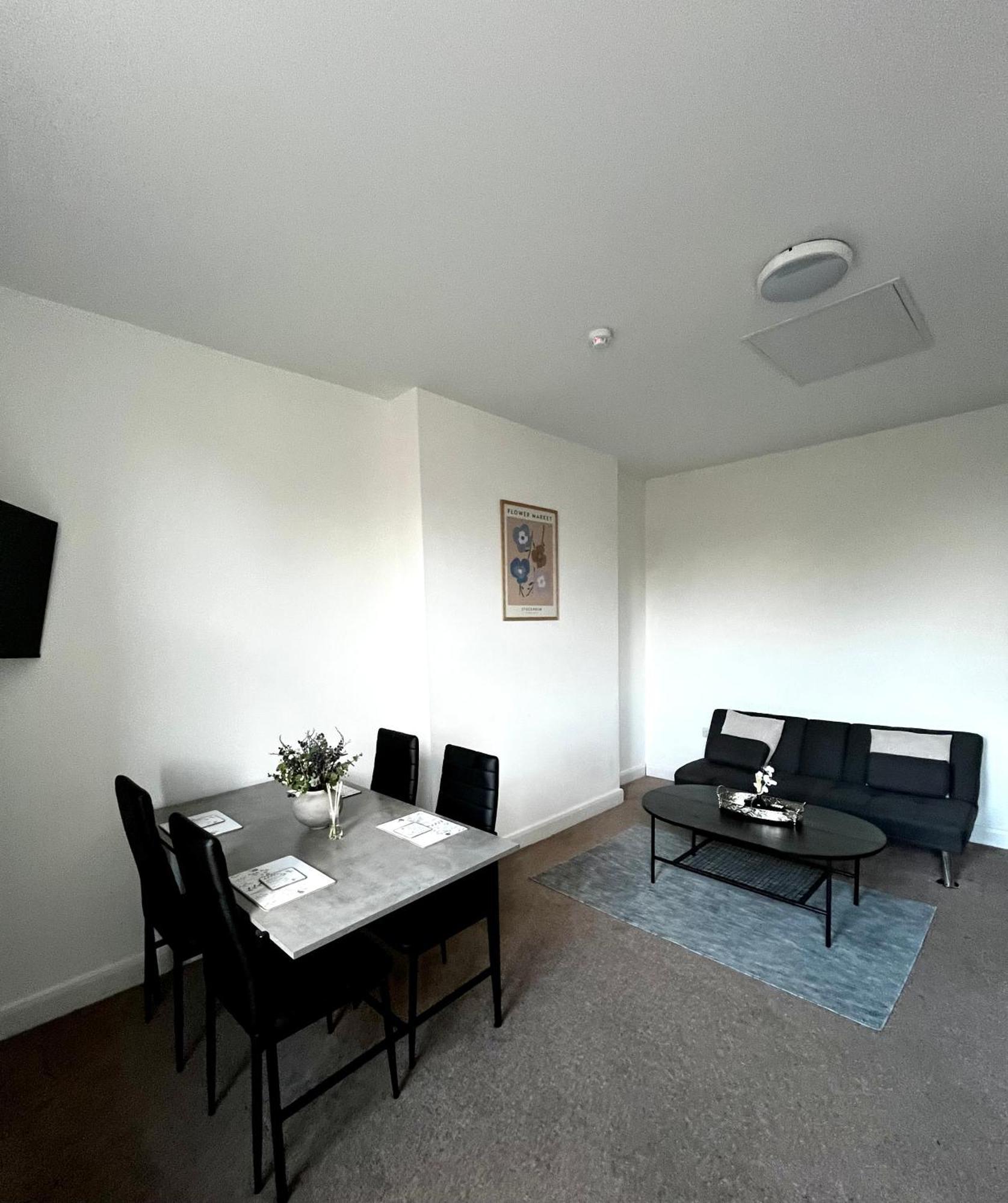 The Failsworth Collection - Stylish With Free Parking