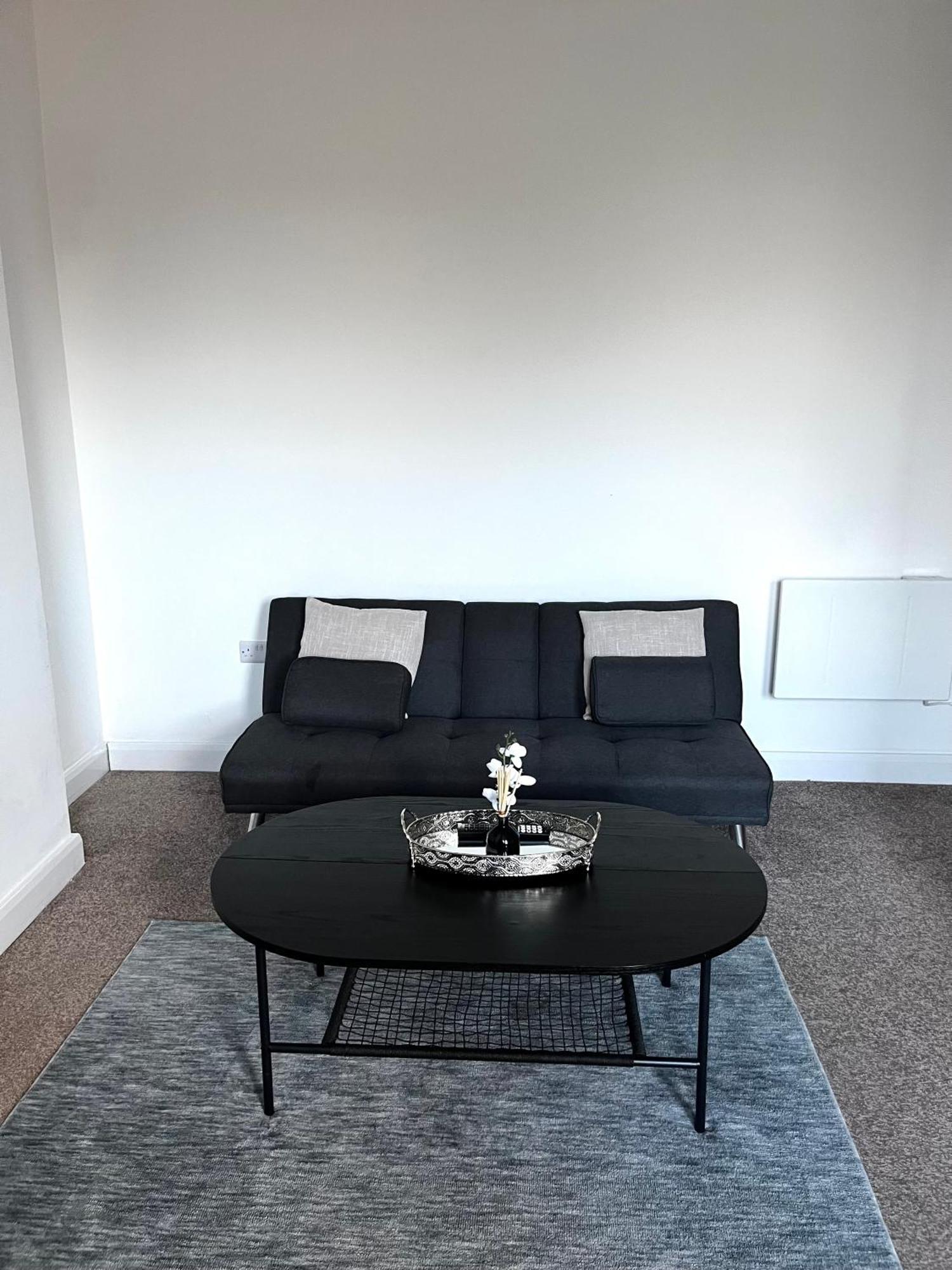 The Failsworth Collection - Stylish With Free Parking *