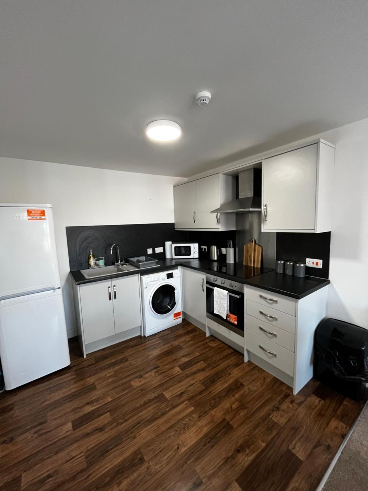 The Failsworth Collection - Stylish With Free Parking *