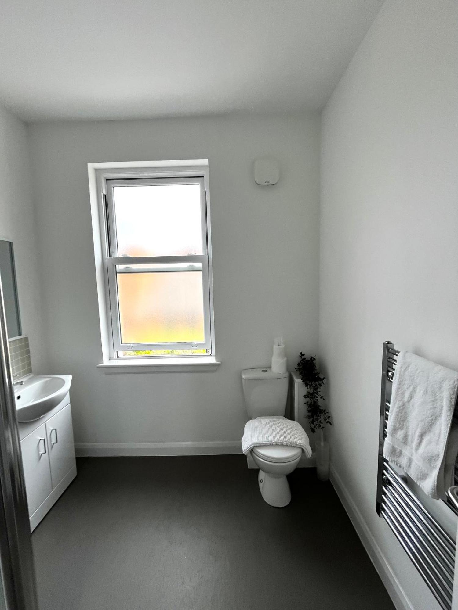 The Failsworth Collection - Stylish With Free Parking *