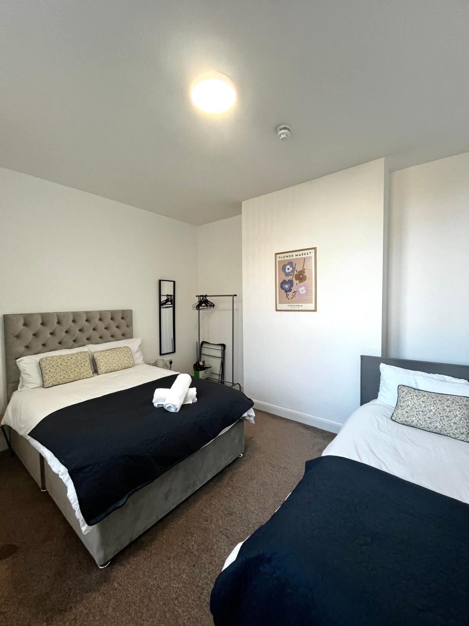 The Failsworth Collection - Stylish With Free Parking Manchester