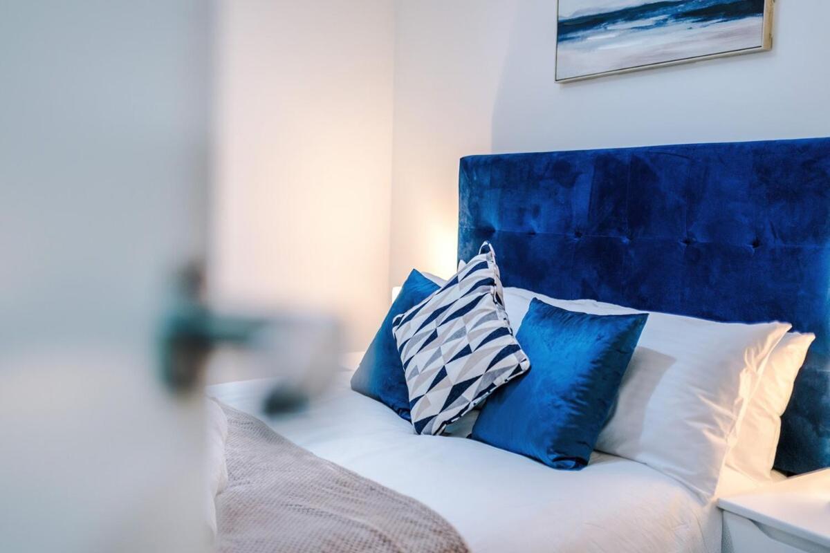 Apartment New Stylish Mcr Picadilly 2 Mins Away !