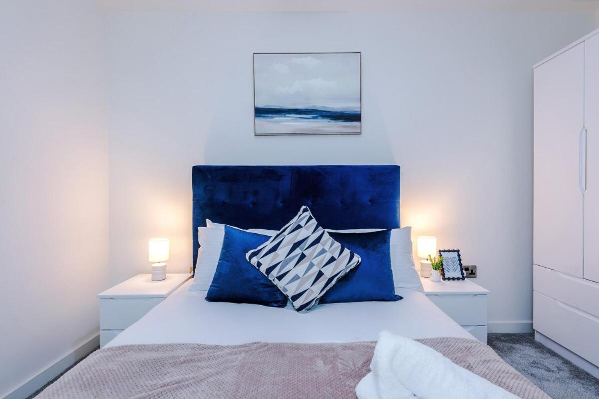 New Stylish Mcr Picadilly 2 Mins Away ! *