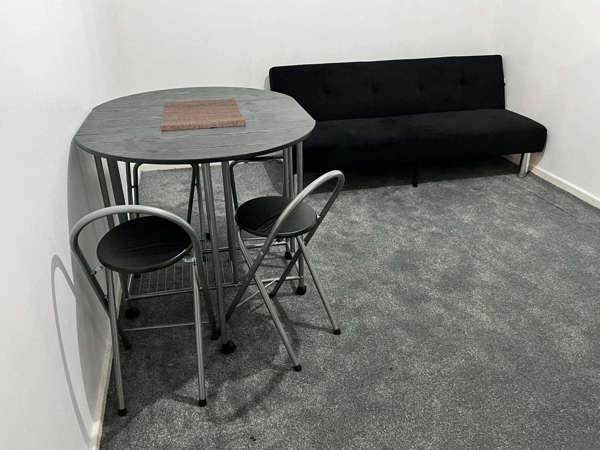 Riverlight Short Let Services Apartment Manchester