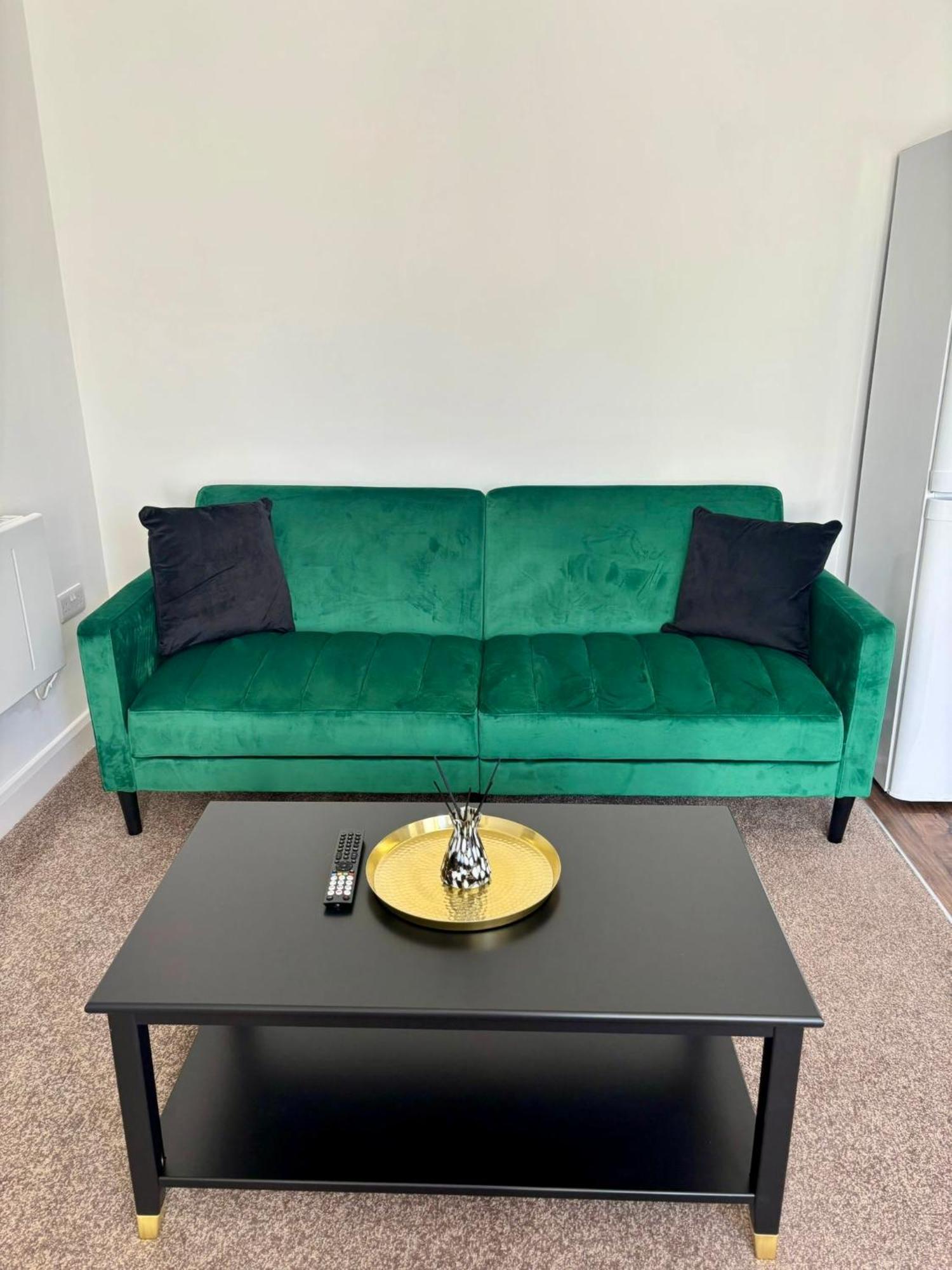 The Failsworth Collection - Stylish With Free Parking Manchester