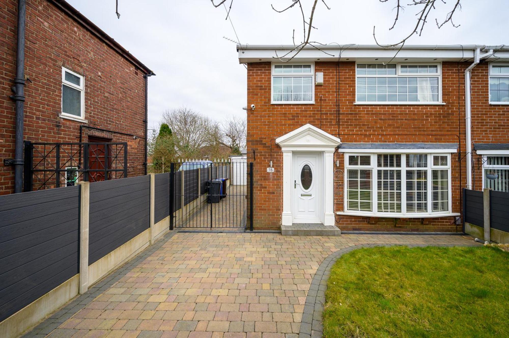 Droylsden Eden - Next To Tram - Free Parking Near Coop- Live & Etihad Stadium Holiday home Manchester