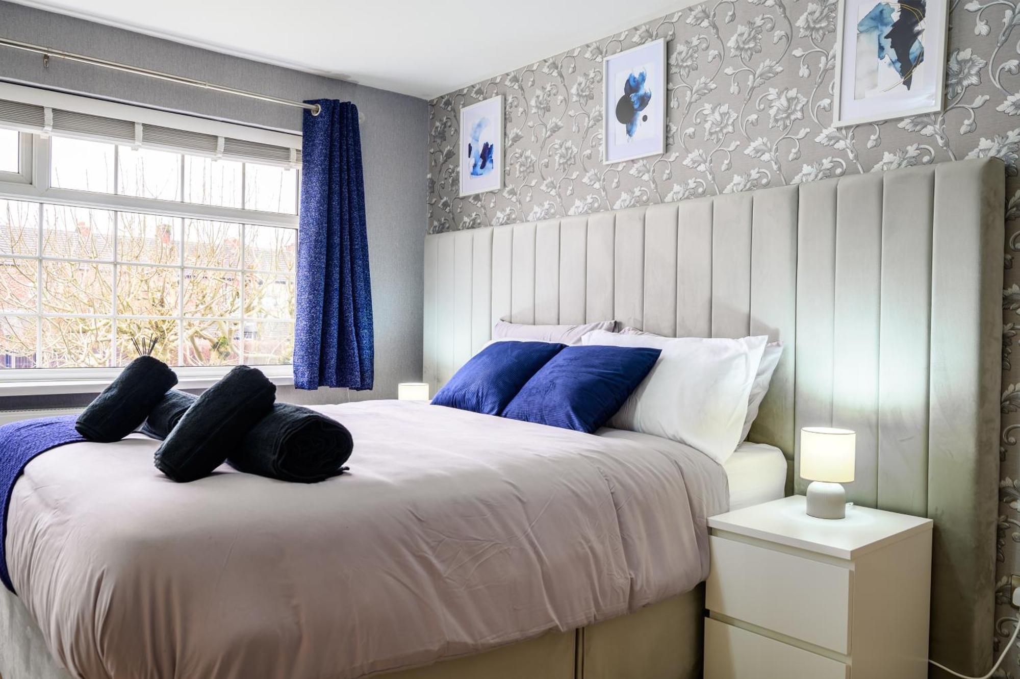 Droylsden Eden - Next To Tram - Free Parking Near Coop- Live & Etihad Stadium Holiday home *