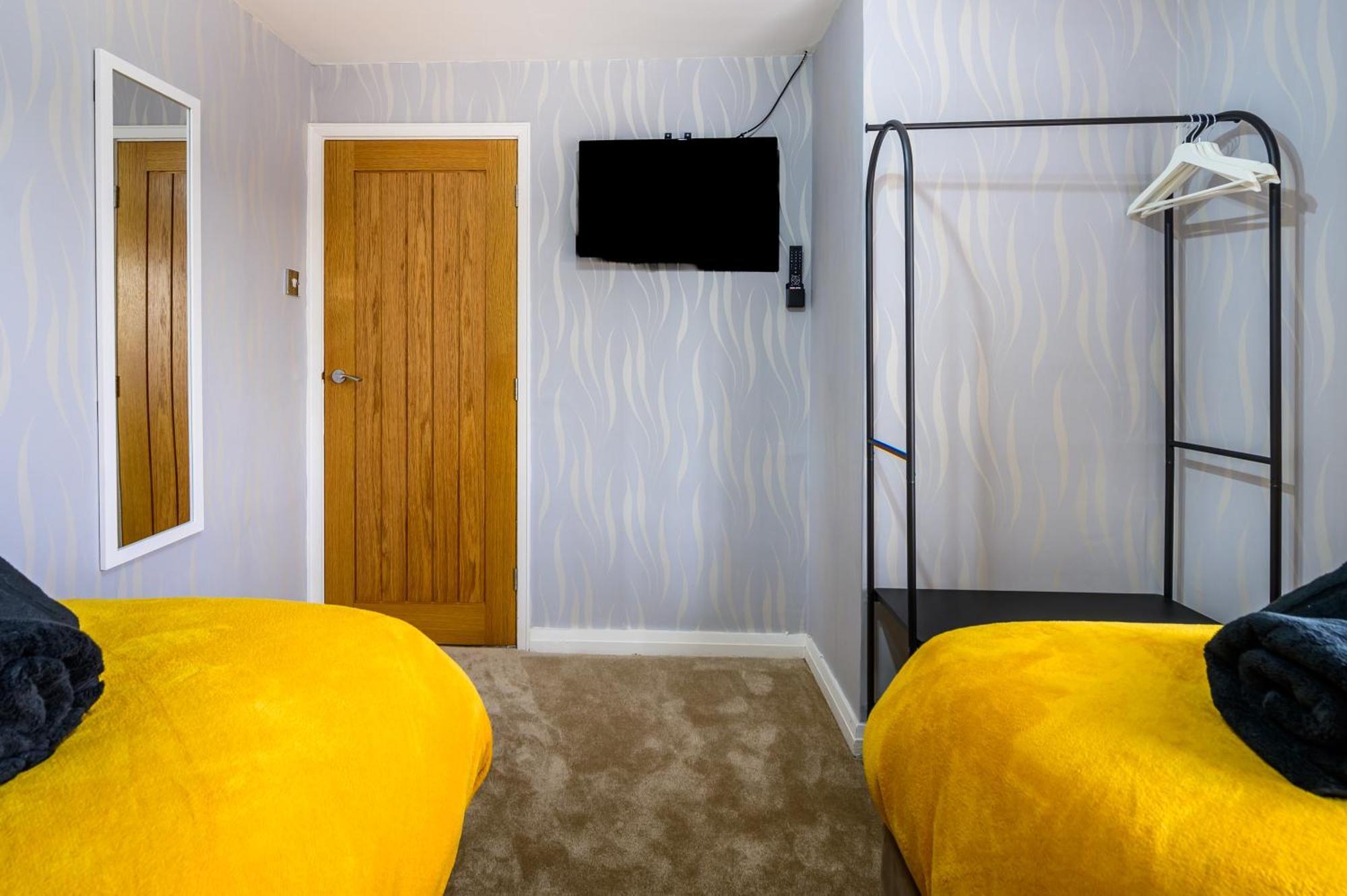 Holiday home Droylsden Eden - Next To Tram - Free Parking Near Coop- Live & Etihad Stadium Manchester