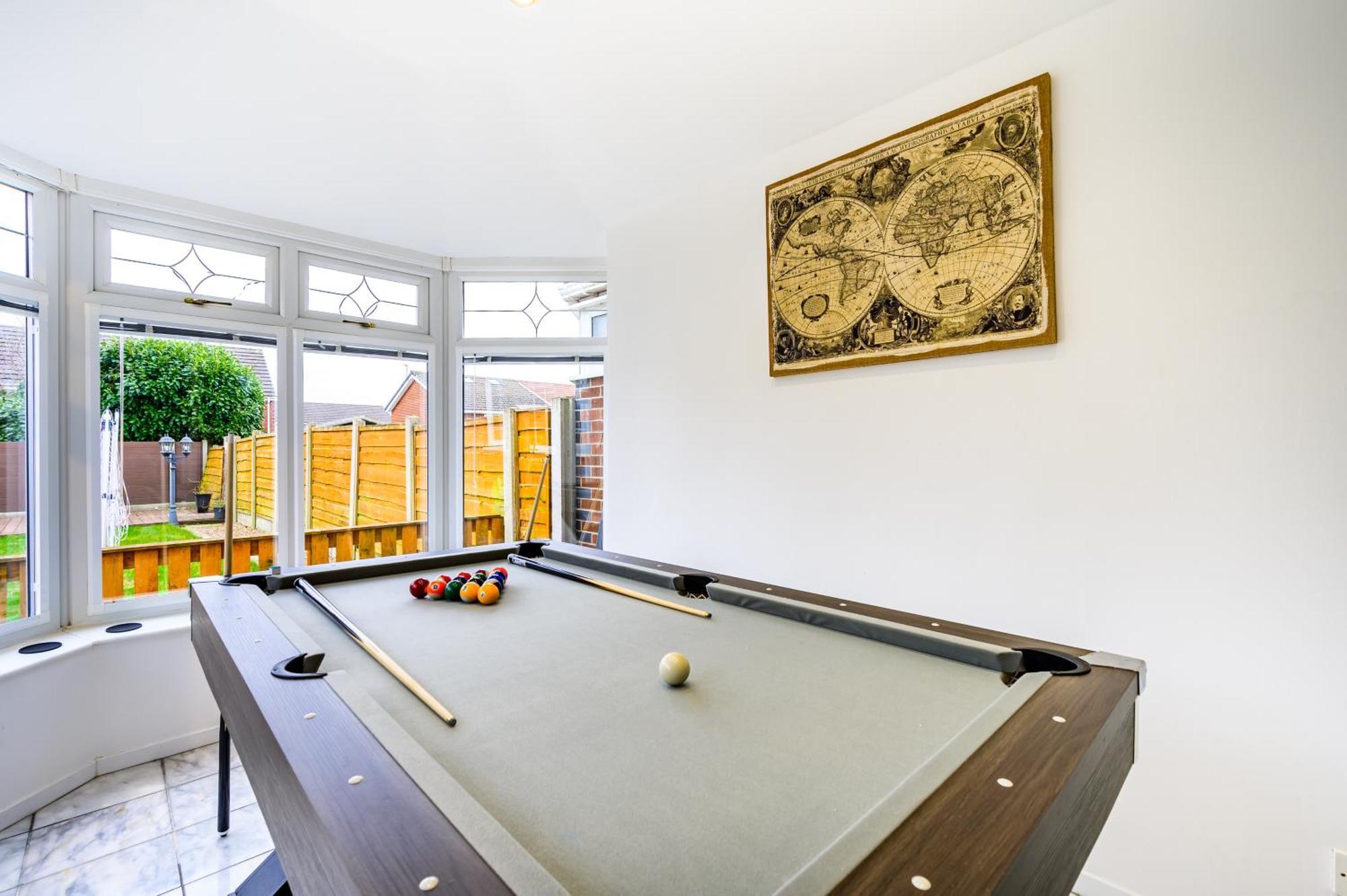 Droylsden Eden - Next To Tram - Free Parking Near Coop- Live & Etihad Stadium *
