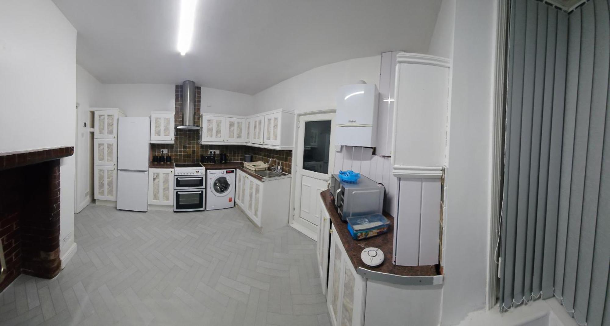 Holiday home Modern Three Bed House Near Manchester City Centre *