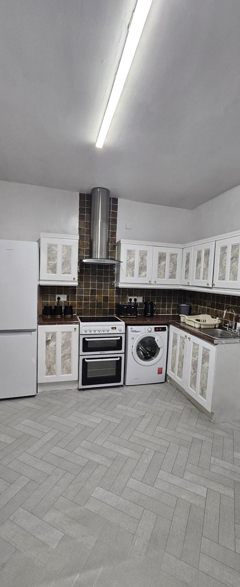 Modern Three Bed House Near Manchester City Centre *