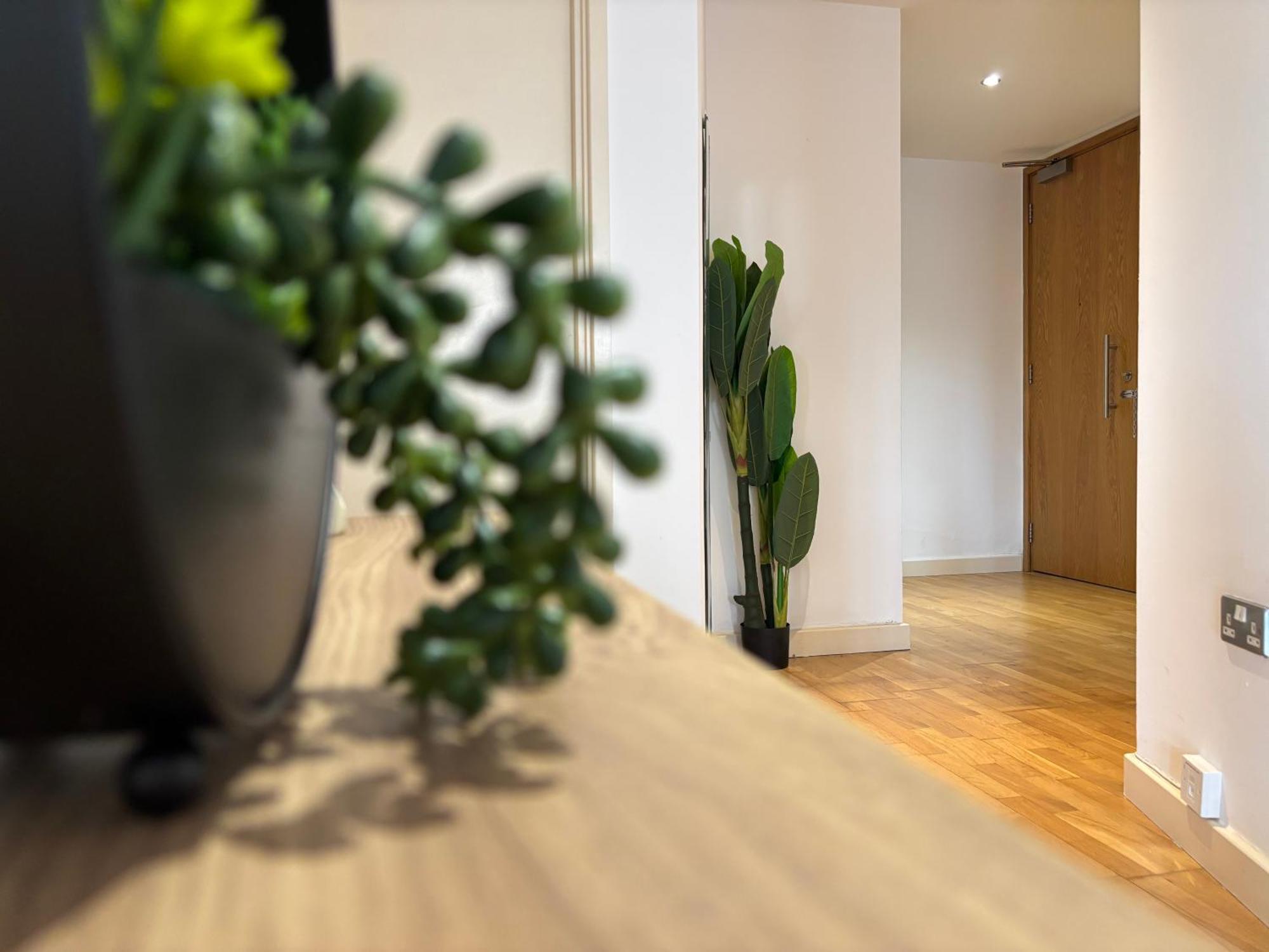 Lux 2bed Centre And Ao Arena Free Parking Modern Manchester