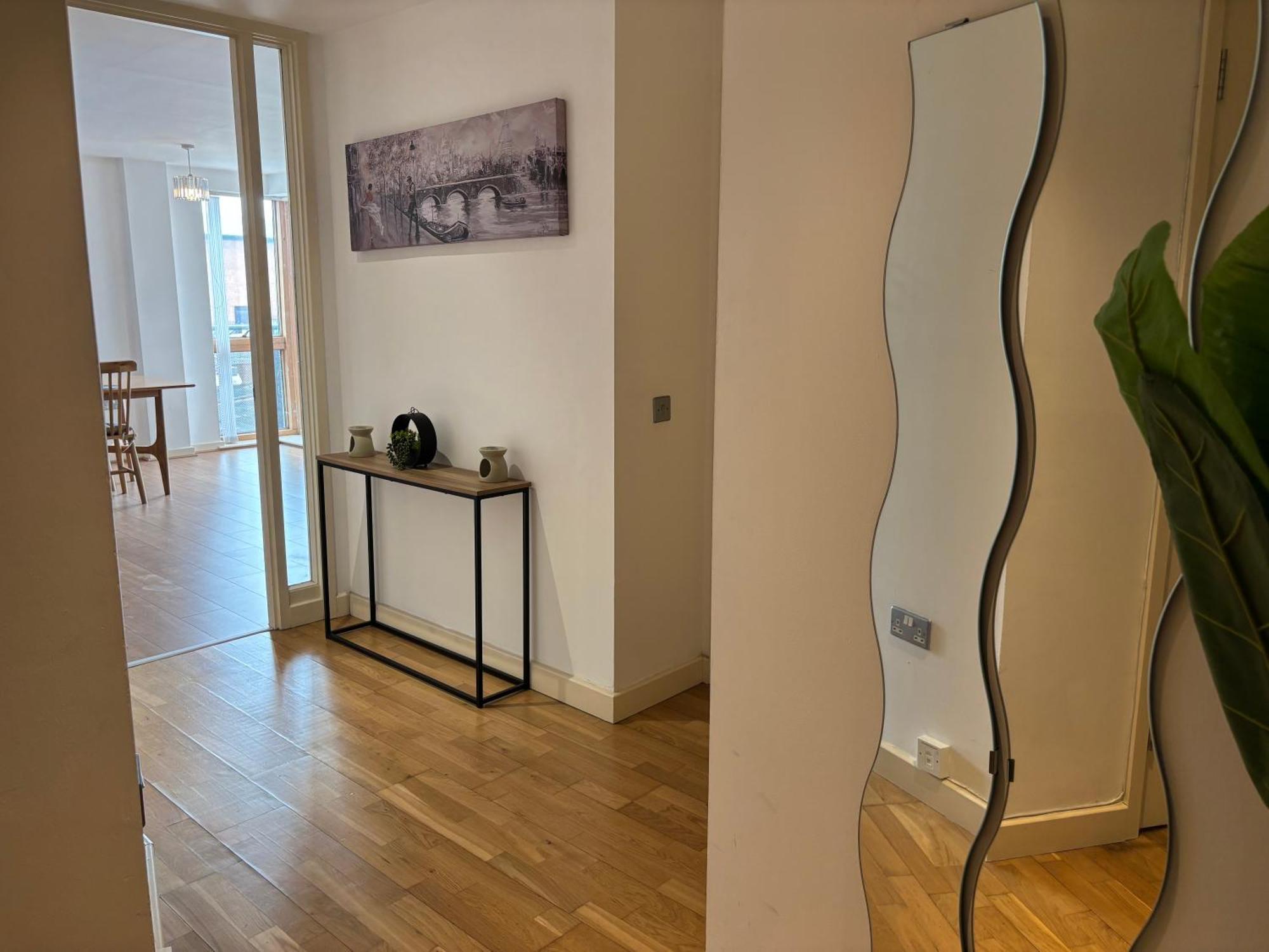Lux 2bed Centre And Ao Arena Free Parking Modern