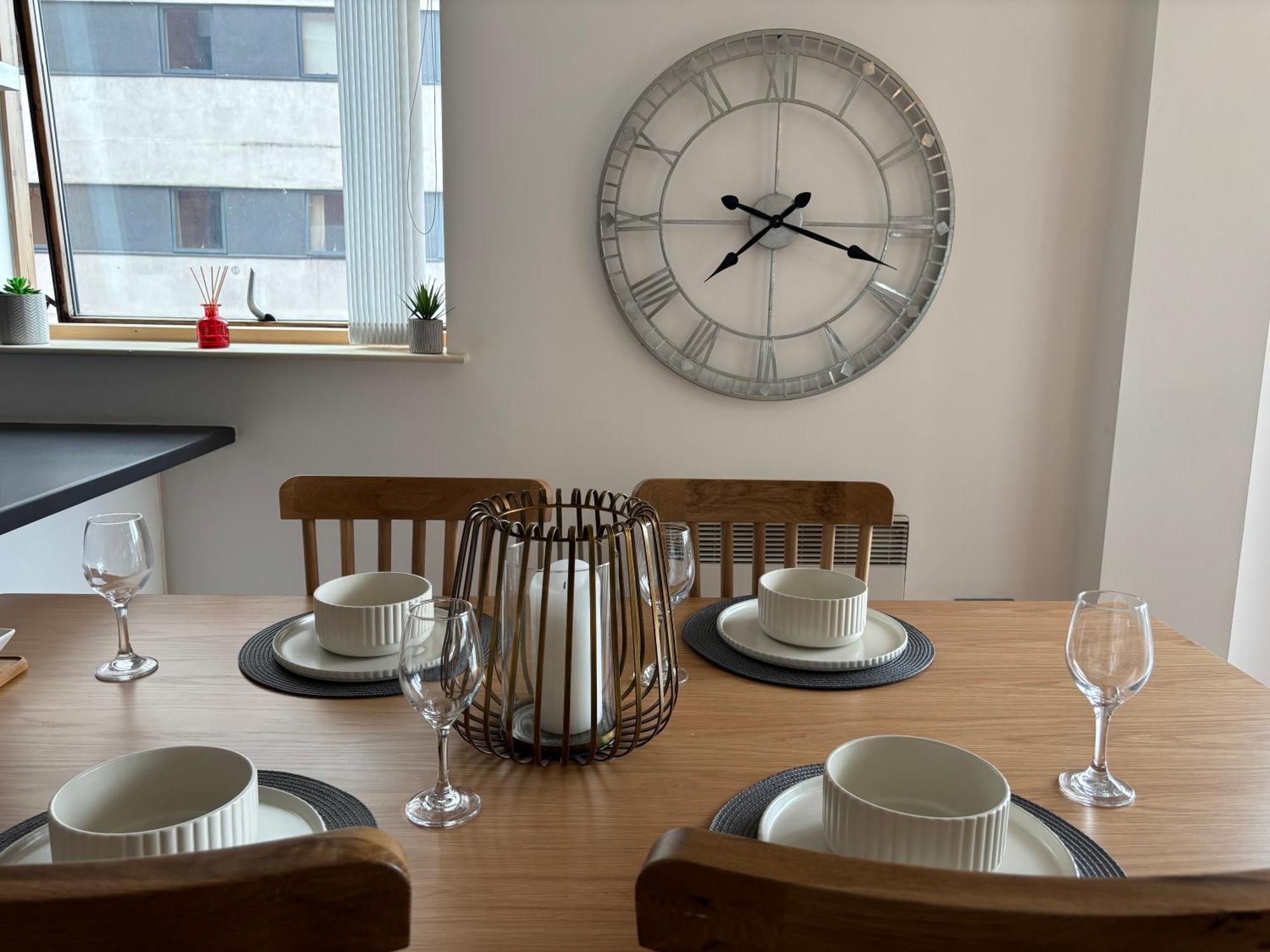 Apartment Lux 2bed Centre And Ao Arena Free Parking Modern *