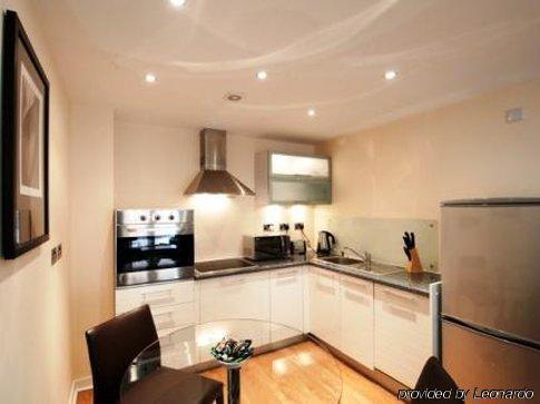 Cove Minshull Street 4*