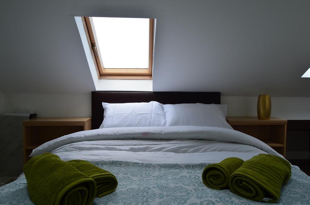 Oxford Road House 3*