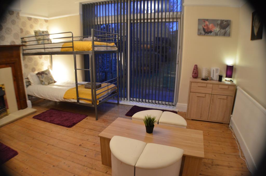 Guest house Sandy House *