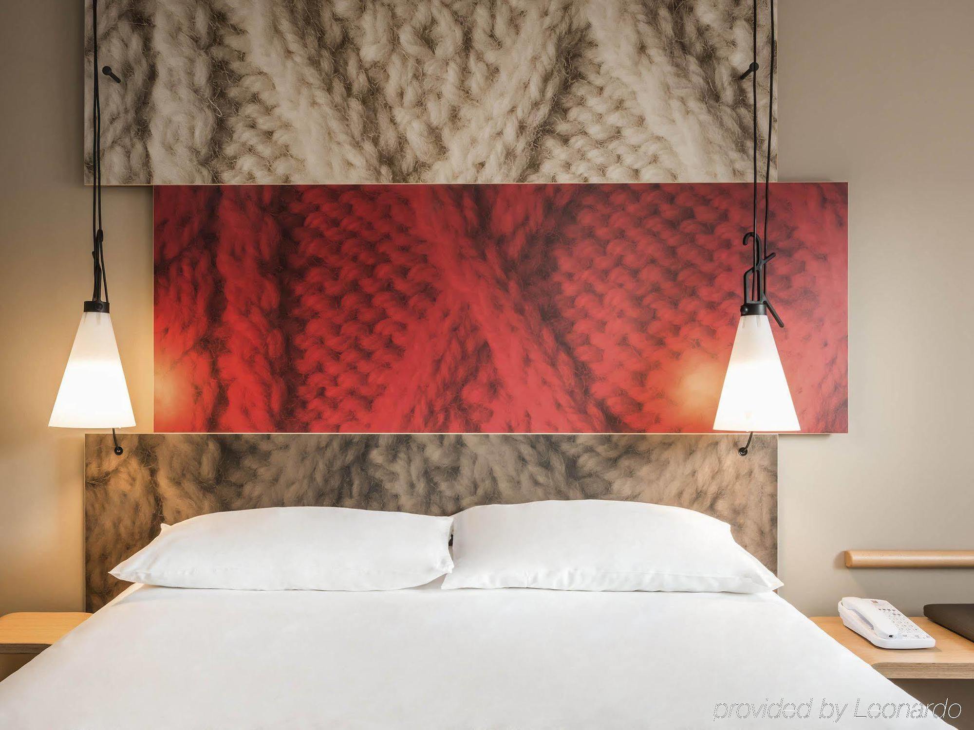Ibis Centre 96 Portland Street Hotel 3*