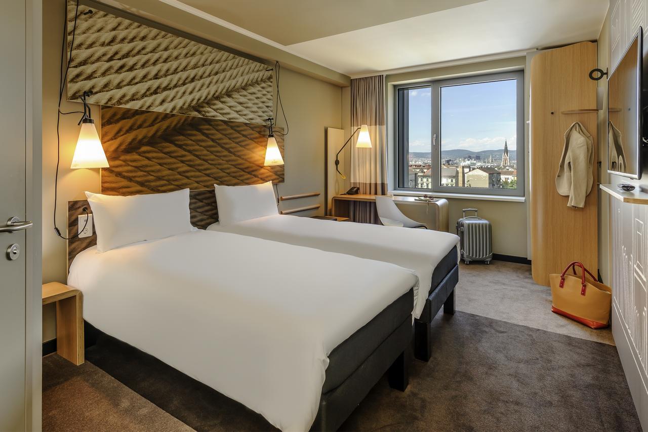 Ibis Centre Princess Street 3* Manchester