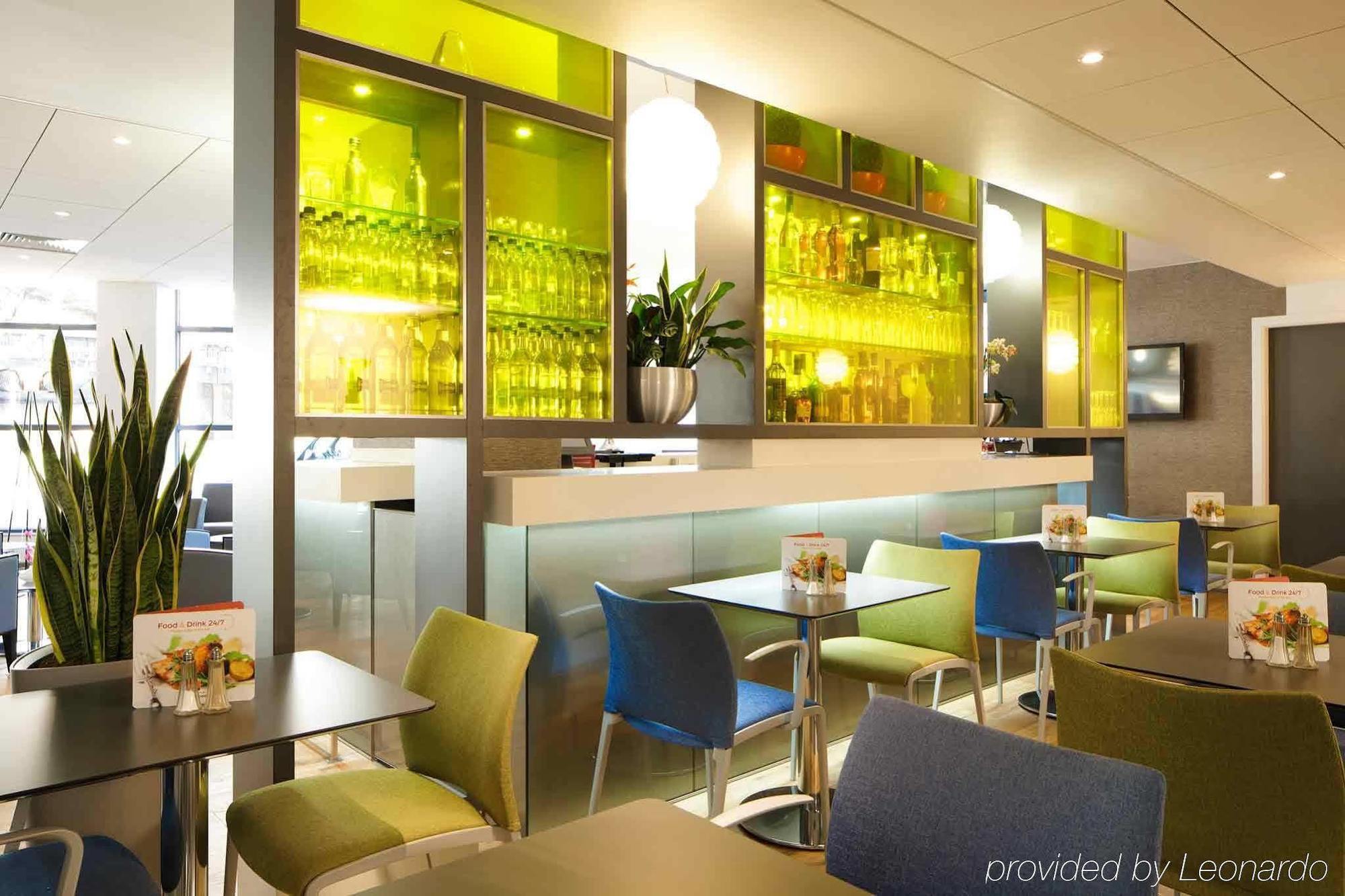 Ibis Centre Princess Street 3*