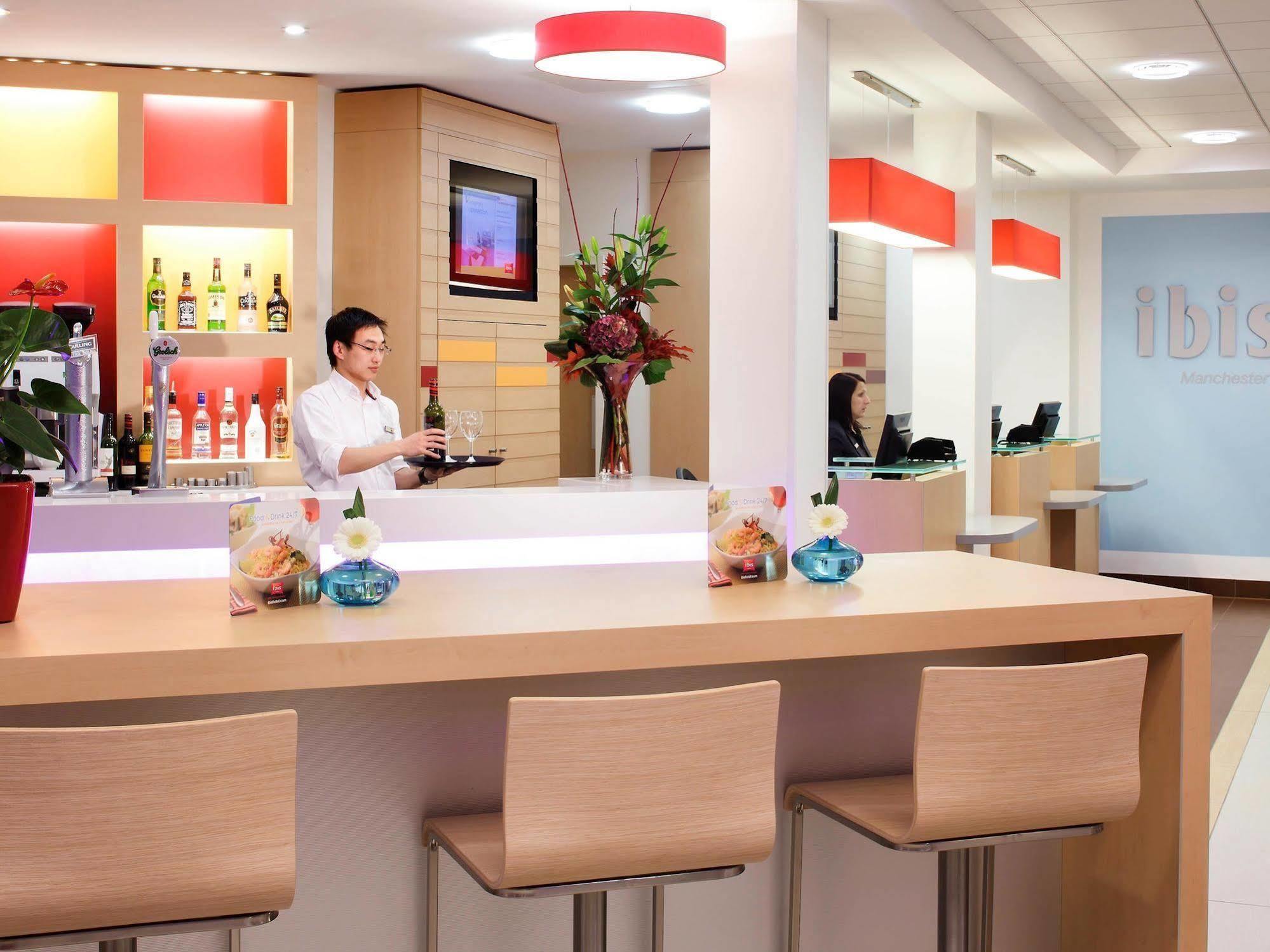 Ibis Centre 96 Portland Street 3*