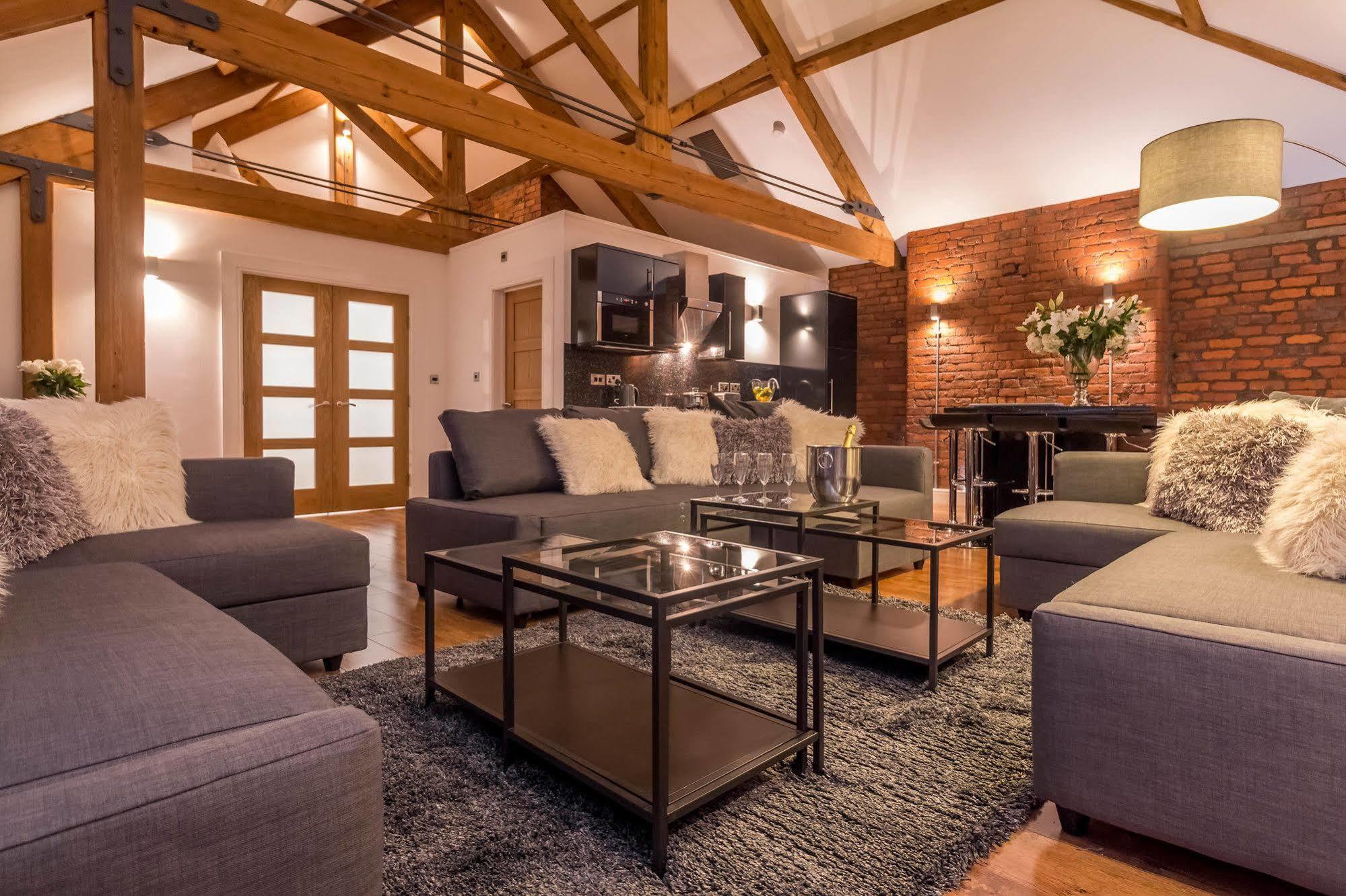 Eleskas Apart Aparthotel 4*